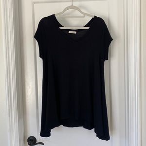 PROMESA FLOWY BLACK LONG TUNIC TOP